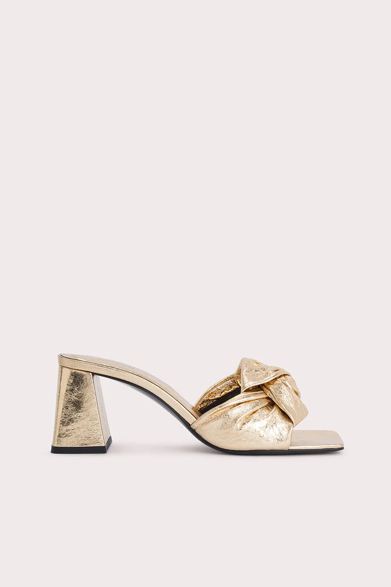 Lamar Mule - Parchment