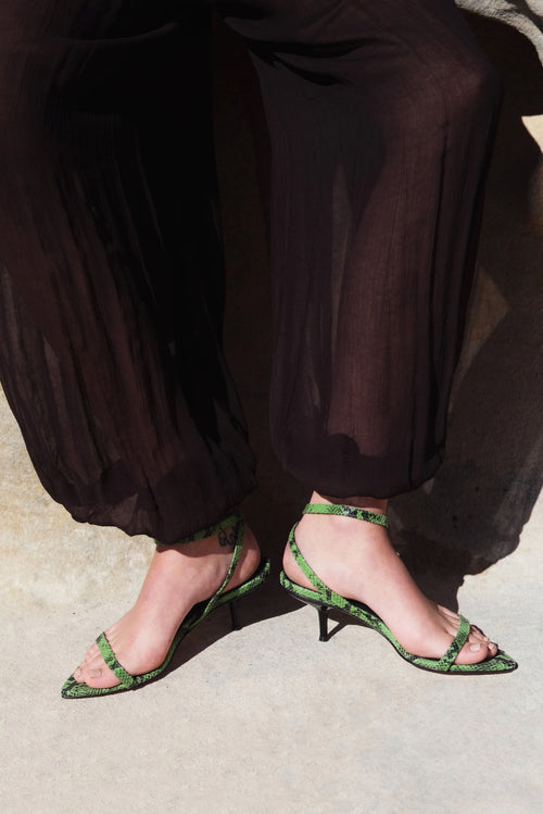 Leona - Green Python