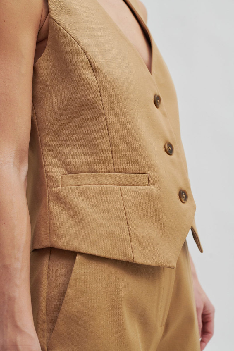 Blossom Waistcoat - Tobacco Brown