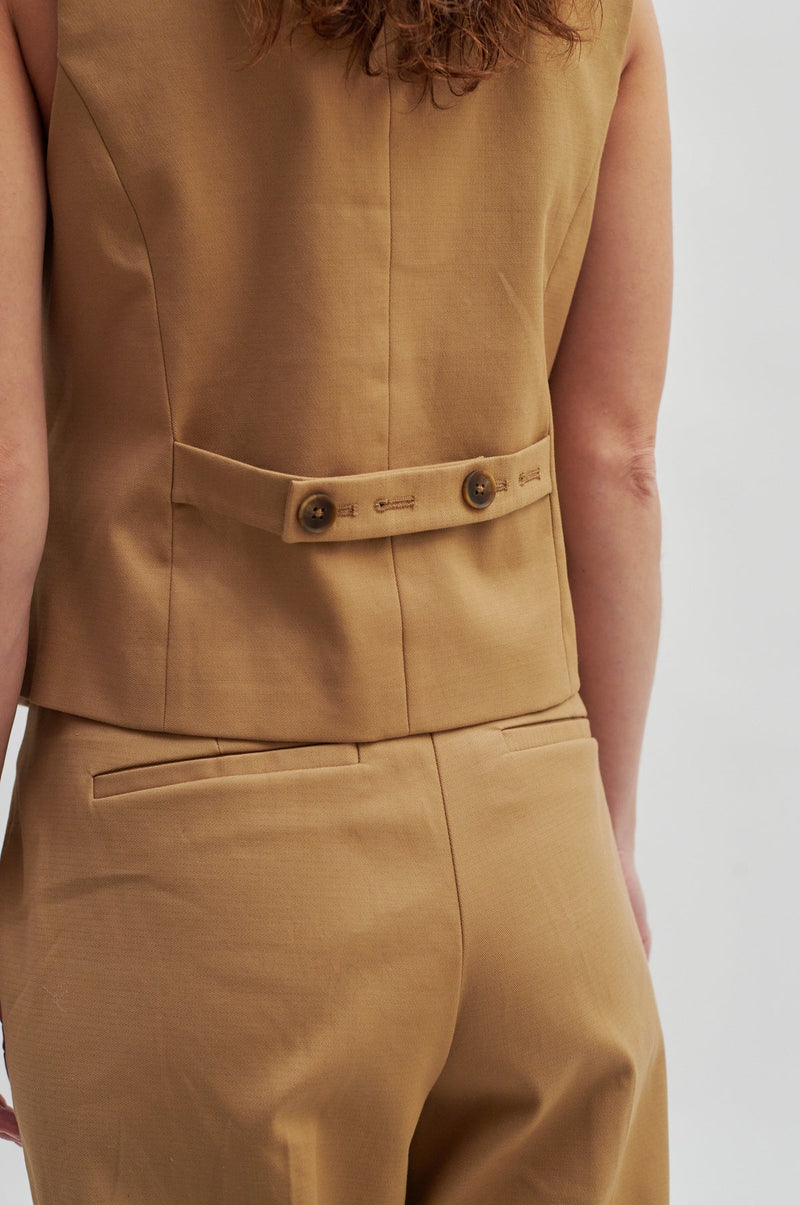 Blossom Waistcoat - Tobacco Brown