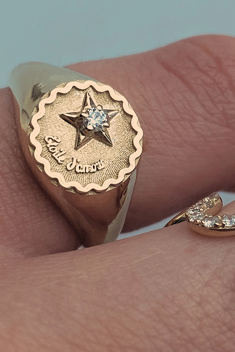 Star of Love Signet Ring 9K YG